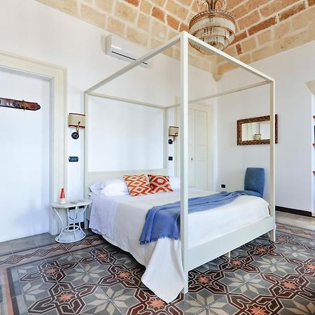 Castriota 19 - Jacuzzi Apartment Sit เลชเช ภายนอก รูปภาพ
